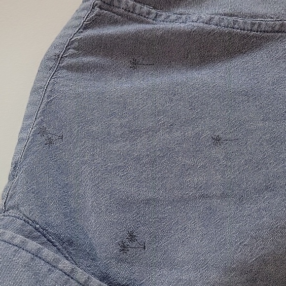 American Eagle Chambray palm trees button up - Picture 7 of 8